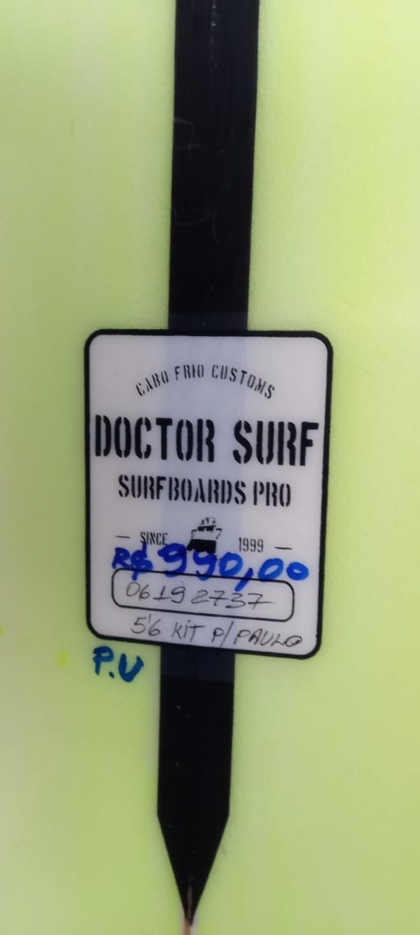 Prancha Kitewave Doctor Surf MG 5'6" Seminova com quilhas e deck