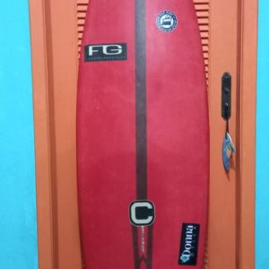 Prancha Surf 5'10" Fabio Gouveia Concept Seminova com Deck