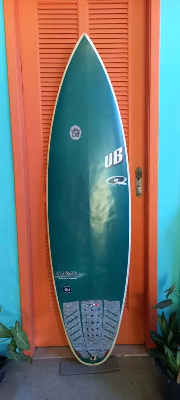 Prancha Surf UB 6'0" Seminova com Deck