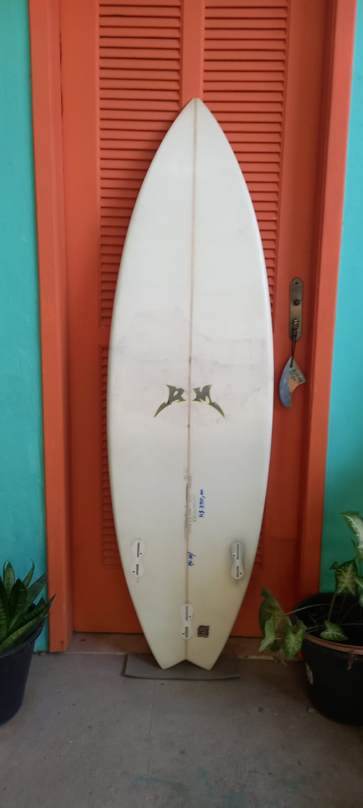 Prancha Surf 5'3" RM Ricardo Martins Seminova