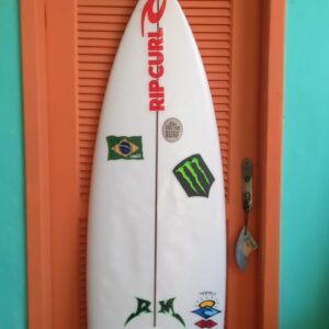 Prancha Surf 5'7" RM Ricardo Martins Seminova com Deck