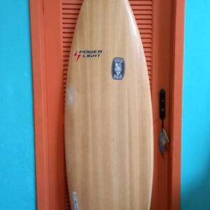 Prancha Surf 5'11" Powerlight Seminova com Deck