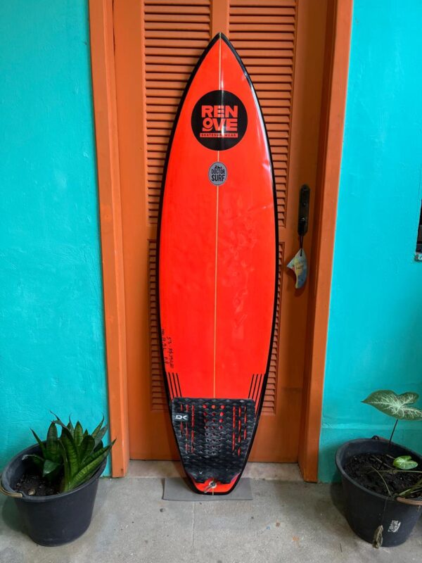 Prancha Surf 5'3" Renove Seminova com Deck