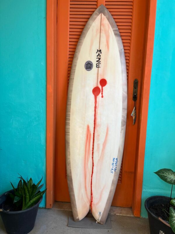 Prancha Surf 5'7" Fish Biquilha Seminova Pintura Pigmentada