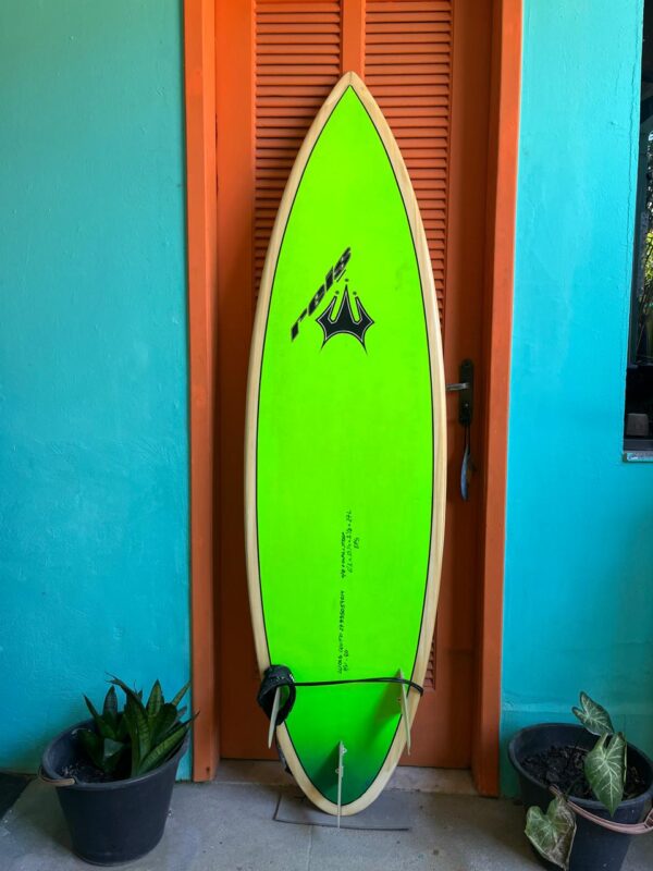 Prancha Surf 6'1" Reis Seminova com Quilhas, Deck e Leash