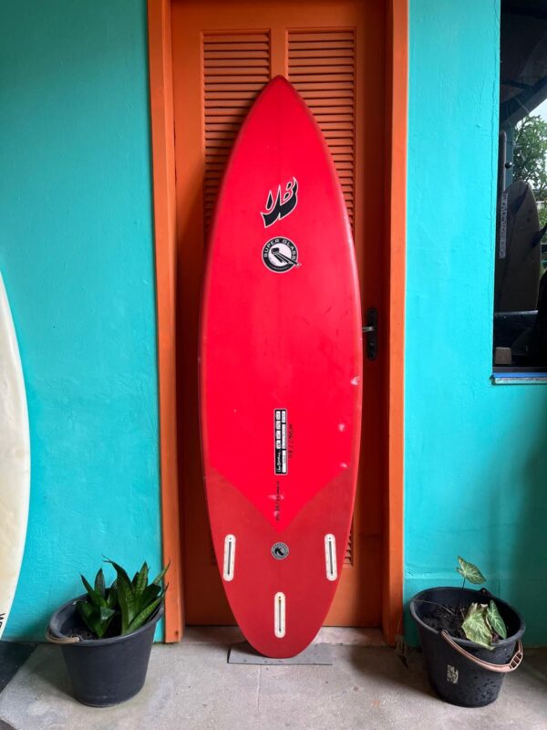 Prancha Surf 6'2" Udo Bastos Seminova com Deck