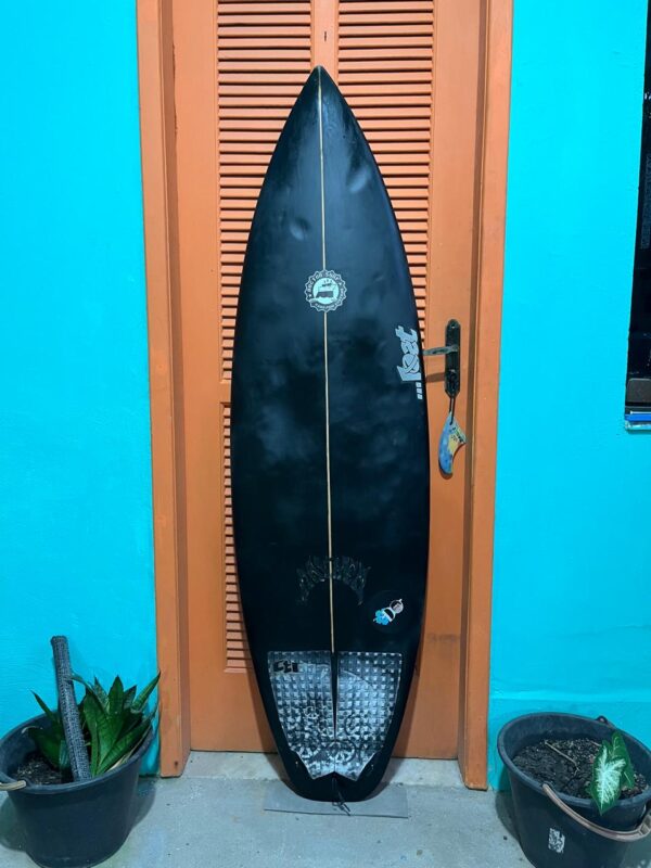 Prancha Surf Lost 5'7" Black Seminova com Deck