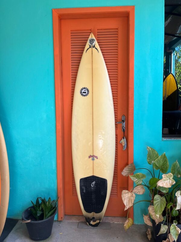 Prancha Surf RM 6'5" Seminova com Quilhas e Deck