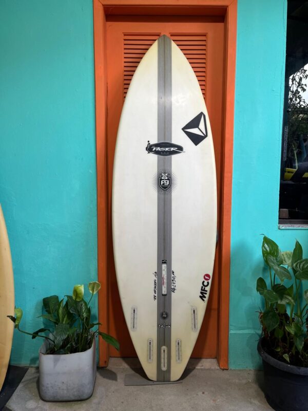 Prancha SUPWave Pastor 6'7" Seminova com Deck