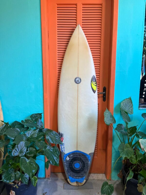 Prancha Surf 5'11" Sharp Eye Seminova