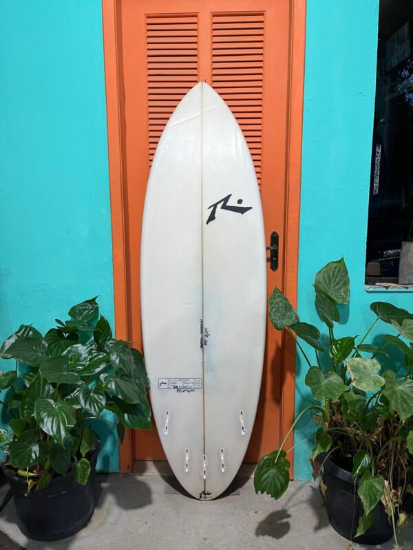 Prancha Surf Rusty 5'10" Seminova com Deck 