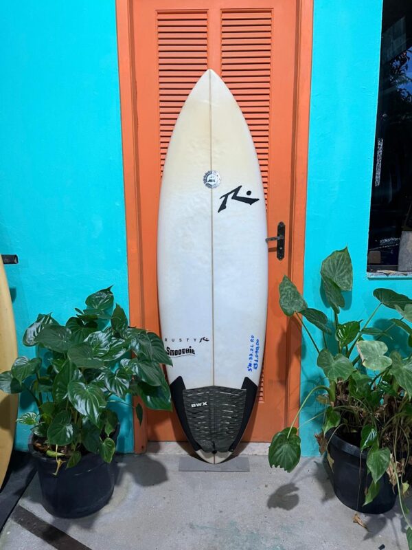 Prancha Surf Rusty 5'10" Seminova com Deck 