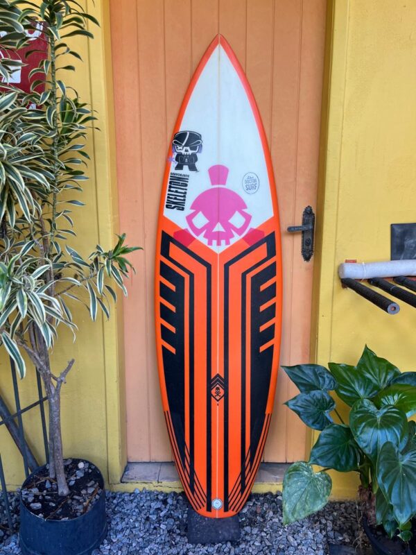 Prancha Surf Skeleton 5'11" Performance