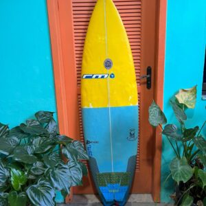 Prancha Surf 5'5" RM Seminova com Deck