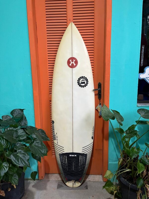 Prancha Surf HighSkill 5'8" Seminova com Deck