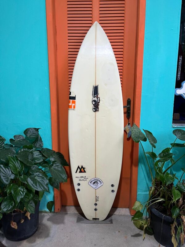 Prancha Surf JS 6'0" Seminova com Deck