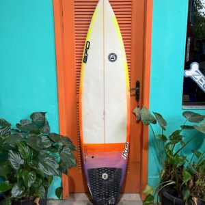 Prancha Surf 6'0" Seminova com Deck e Capa Térmica