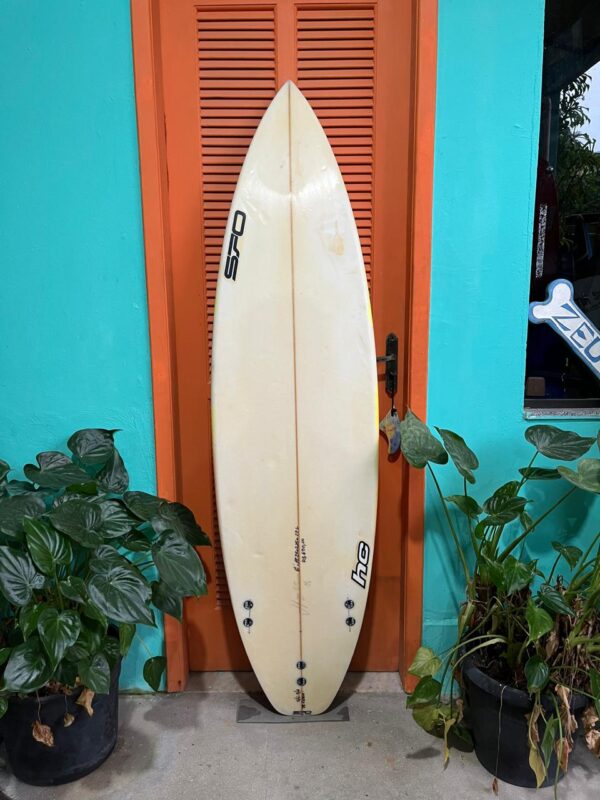 Prancha Surf 6'0" Seminova com Deck e Capa Térmica