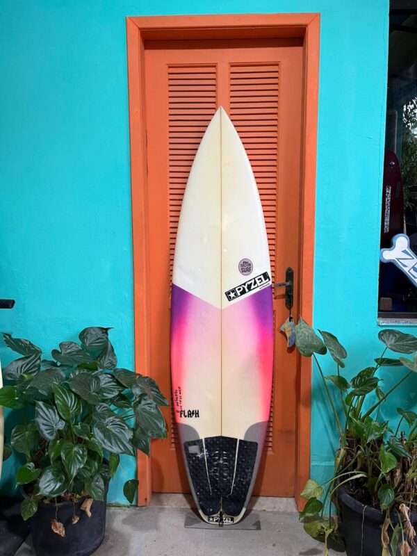 Prancha Surf Pyzel 6'0" Seminova com Deck