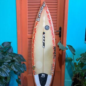 Prancha Surf RM 5'0" Seminova com Quilhas e Deck