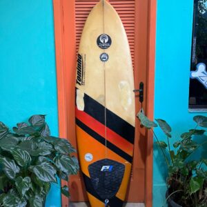 Prancha Surf 5'11" Toninho Seminova com Deck e Quilhas