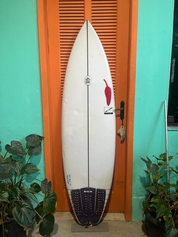 Prancha Surf 5''10" Chili Seminova com Deck