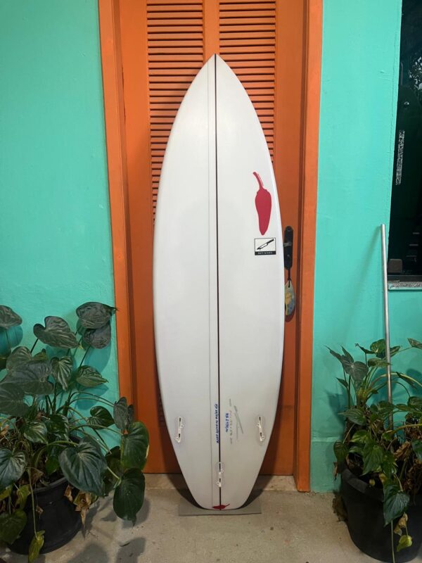 Prancha Surf 5''10" Chili Seminova com Deck
