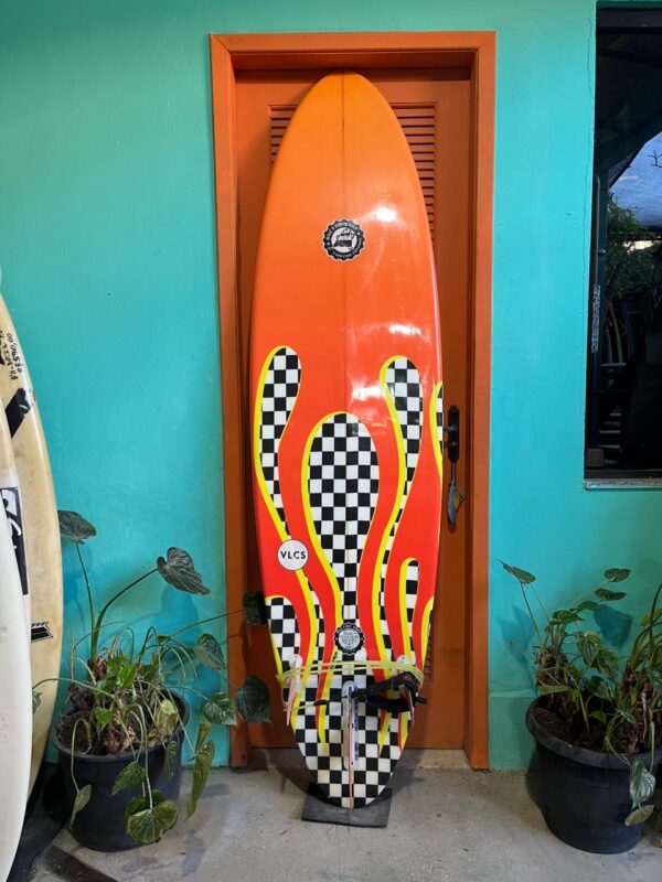 Prancha Surf Midlooka 7'0" Seminova com Leash e Quilhas