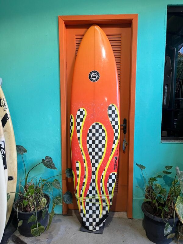 Prancha Surf Midlooka 7'0" Seminova com Leash e Quilhas