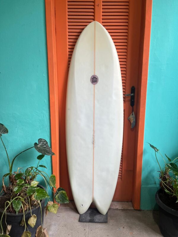Prancha Surf Fish 5'4" Maze Seminova