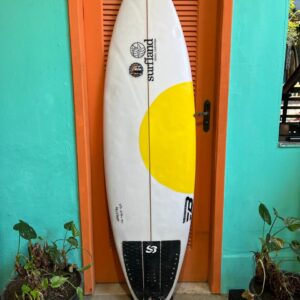 Prancha Surf 5'11" Surfland Fábio Gouveia Seminova com Deck