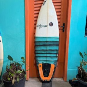 Prancha Surf 5'3" Hennek Seminova com Deck