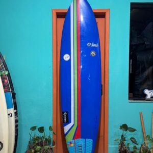 Prancha Surf Pitasi 7'8" Mid Length Seminova com Deck