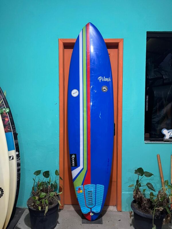 Prancha Surf Pitasi 7'8" Mid Length Seminova com Deck