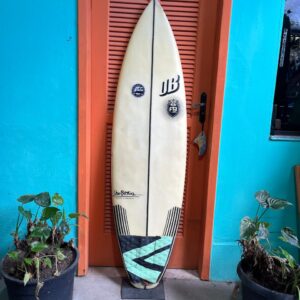 Prancha Surf UB 5'3" Seminova com Deck