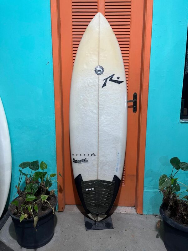 Prancha Surf Rusty 5'10" Seminova com Deck