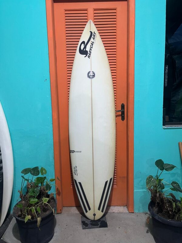 Prancha Surf 6'2" Radycal Art Seminova