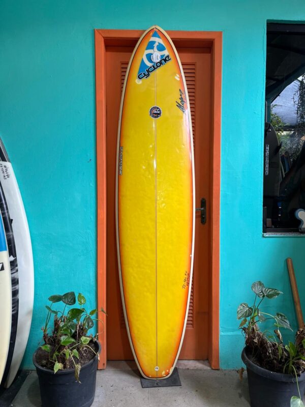 Prancha Surf Cyclone 7'2" Seminova com Quilhas