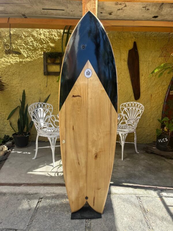 Prancha Surf Madeira Fish 5'10" com Quilhas e Válvula de Pressurização