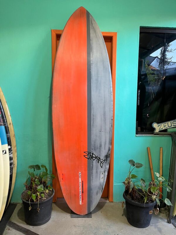 Prancha Sup 8'1" Ratones Seminova com Deck