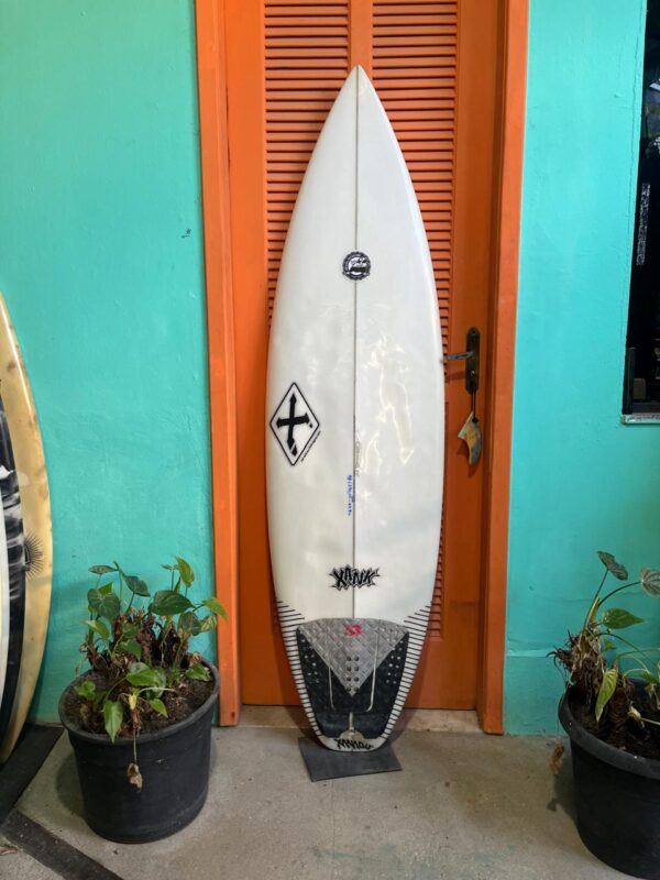 Prancha Surf 5'9" Xanadu Seminova com Deck