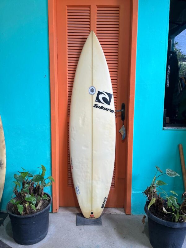 Prancha Surf 5'11" Tokoro Seminova