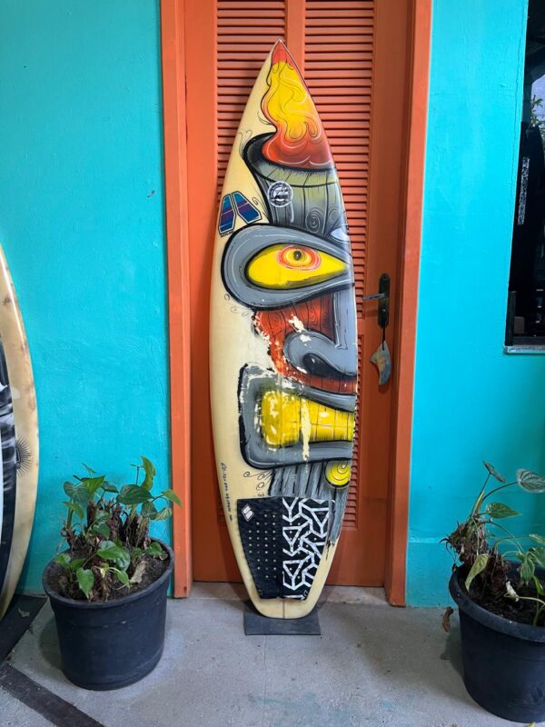 Prancha Surf 6'0" Auckland Seminova com Deck e Pintura Personalizada
