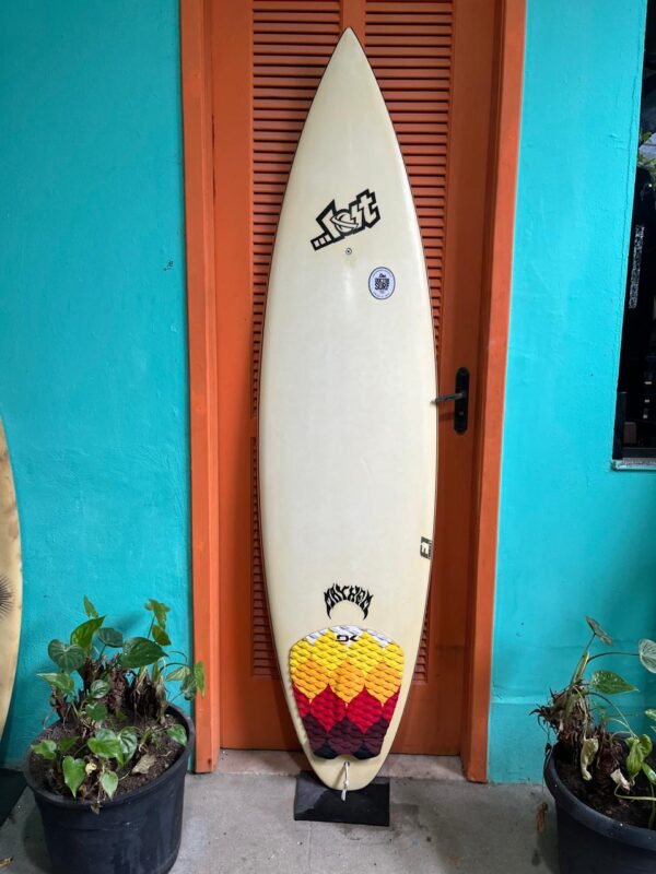 Prancha Surf 6'3" Lost com Borda de Madeira Seminova e Deck 