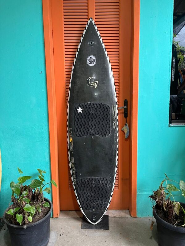 Prancha Surf 6'0" Guga Arruda Seminova Full Carbon com Deck