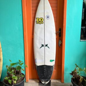Prancha Surf RM 5'8" Seminova com Deck