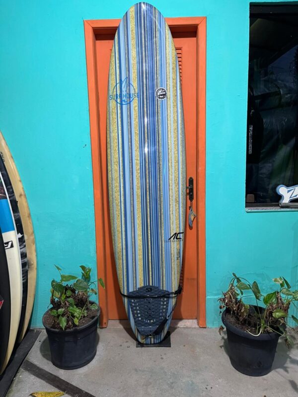 Prancha Surf Funboard AC 7'6" Seminova com Deck, Quilhas e Leash