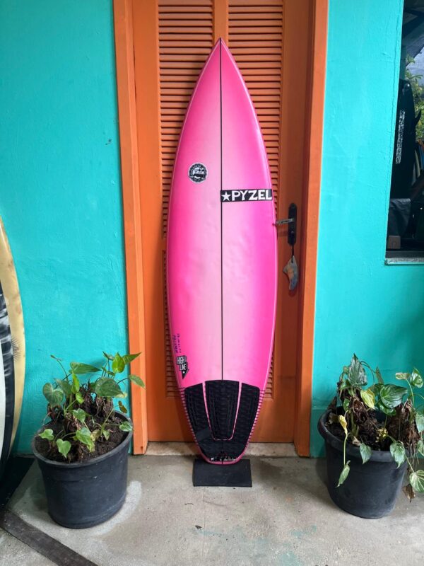 Prancha Surf Pyzel 5'9" Seminova com Deck