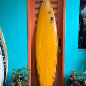 Prancha Surf 6'10" Carlos Marinho Seminova com Quilhas