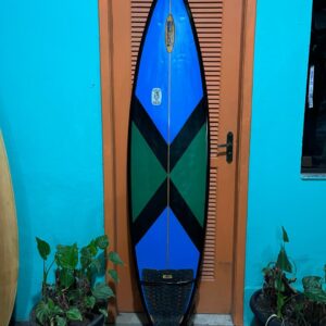 Prancha Surf Tomás 6'7" Seminova com Deck e Quilhas